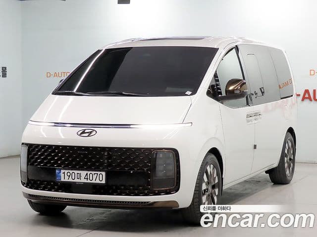 Hyundai Staria Inspiration, 2024 1