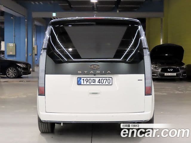 Hyundai Staria Inspiration, 2024 3