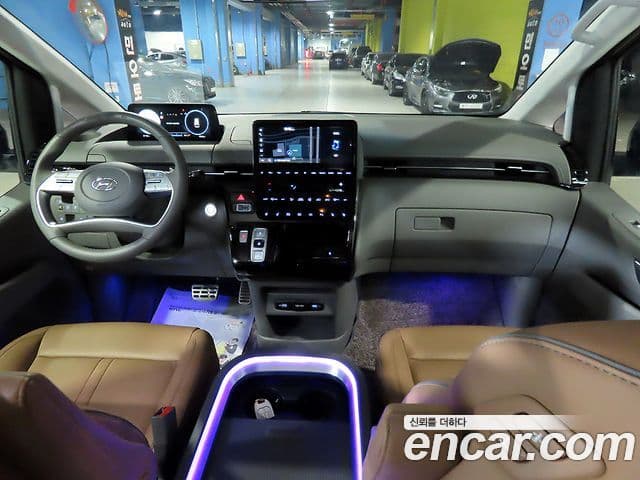 Hyundai Staria Inspiration, 2024 все фото