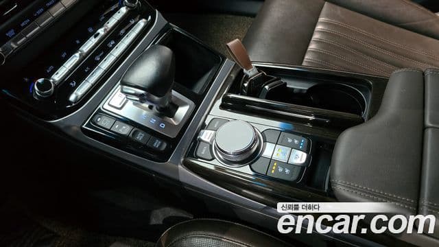 Genesis EQ900 Luxury, 2018 9