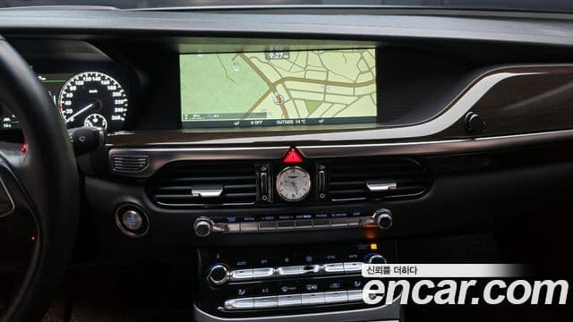 Genesis EQ900 Luxury, 2018 17