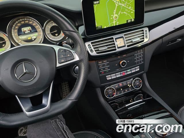 Mercedes-Benz CLS-класс W218 AMG Line, 2017 12