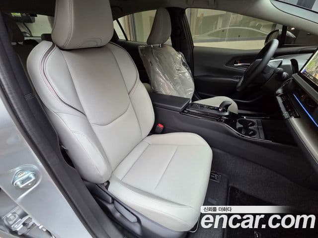 Toyota 프리우스 5세대 2.0 XLE AWD, 2026 6