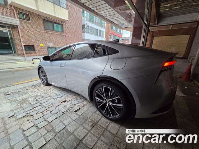 Toyota 프리우스 5세대 2.0 XLE AWD, 2026 9