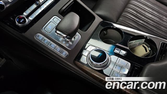 Genesis G90 Prestige, 2019 9