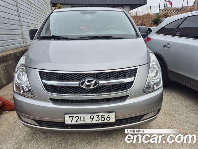 Hyundai Grand Starex 11인승 универсал Premium Leisure Pack, 2014 3