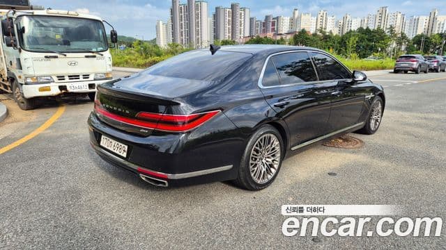 Genesis G90 Premium Luxury, 2021 все фото