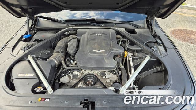 Genesis G90 Premium Luxury, 2021 9