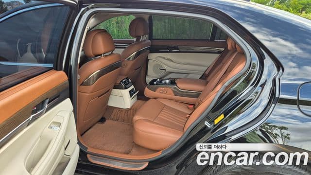 Genesis G90 Premium Luxury, 2021 13