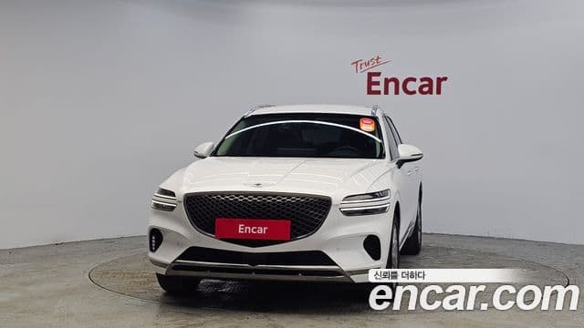 Genesis GV70, 2022 3