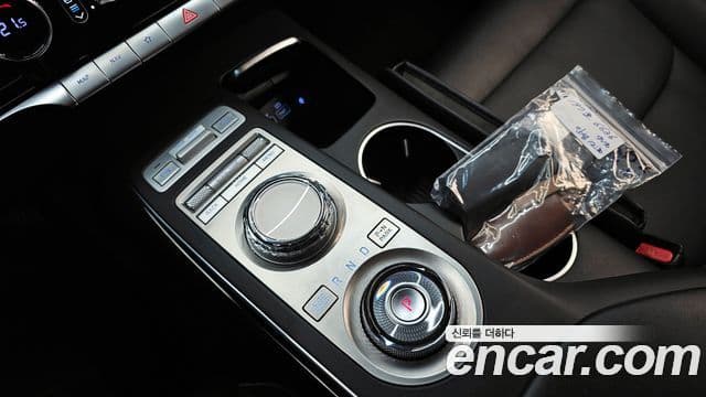 Genesis GV70, 2022 9