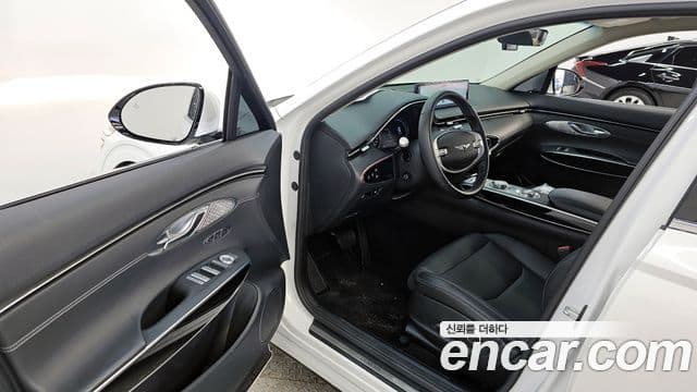 Genesis GV70, 2022 10