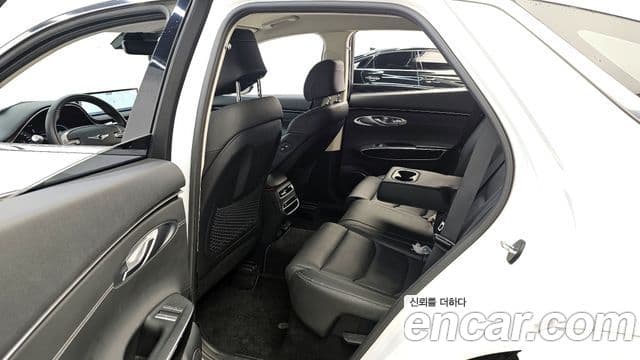 Genesis GV70, 2022 11