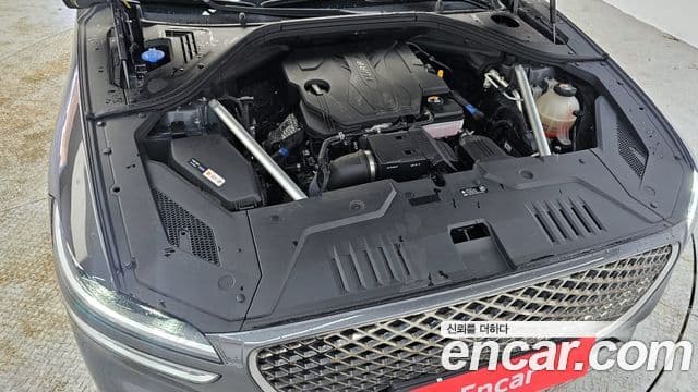 Genesis GV70, 2022 6