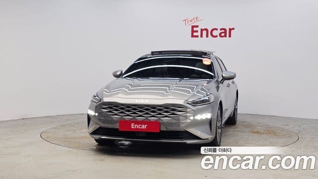Kia K8 гибрид Signature, 2022 3