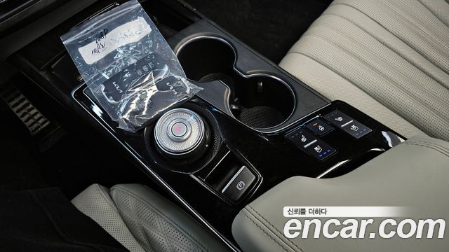 Kia K8 гибрид Signature, 2022 9