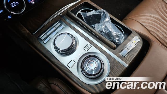 Genesis G80 (RG3) бензин 2.5 турбо AWD, 2024 9