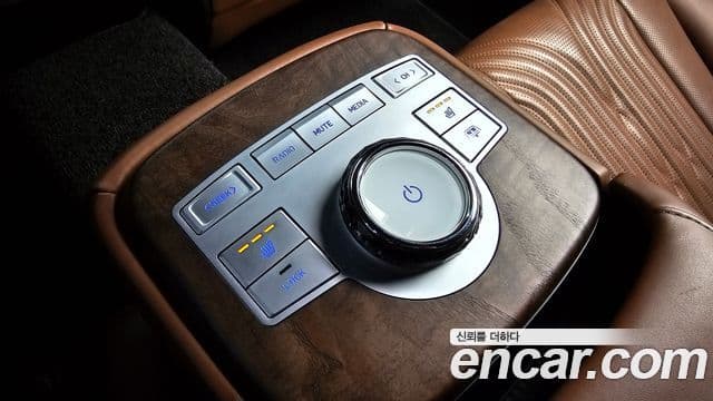 Genesis G80 (RG3) бензин 2.5 турбо AWD, 2024 18