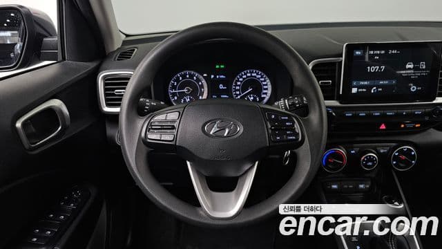 Hyundai Venue 1.6 Smart, 2022 13