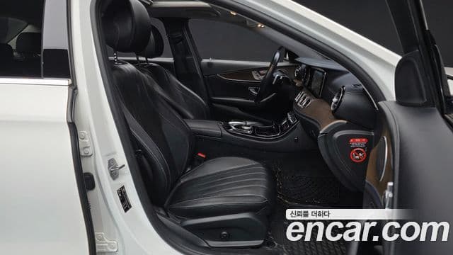 Mercedes-Benz E-класс W213 Exclusive, 2018 11