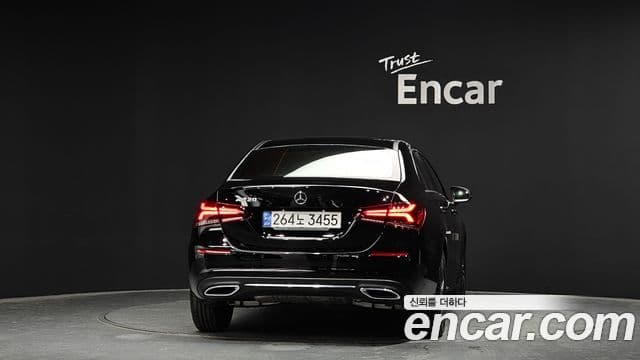 Mercedes-Benz A-класс W177 A220 седан, 2022 4