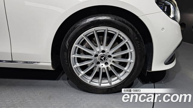 Mercedes-Benz E-класс W213 Exclusive, 2022 все фото