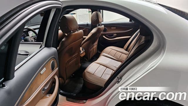 Mercedes-Benz E-класс W213 Exclusive, 2022 11
