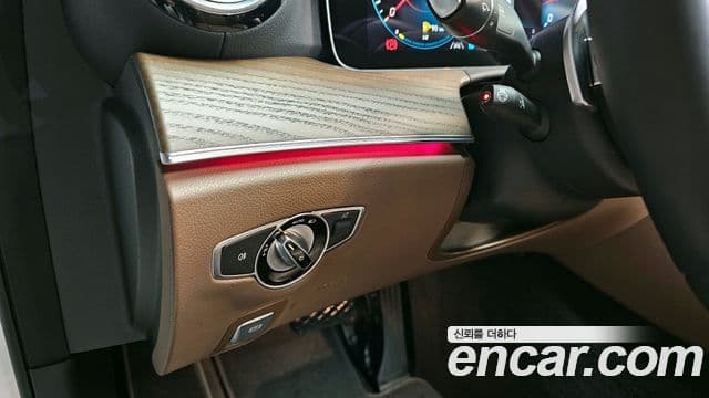 Mercedes-Benz E-класс W213 Exclusive, 2022 14