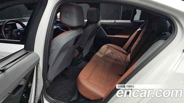 BMW 5시리즈 (G60) 530i xDrive M Sport, 2025 12