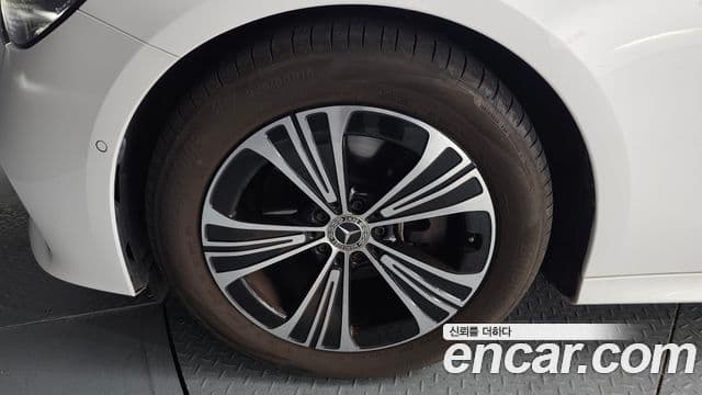 Mercedes-Benz E-класс W214 Avantgarde, 2025 все фото