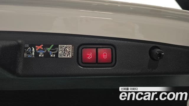 Mercedes-Benz E-класс W214 Avantgarde, 2025 20