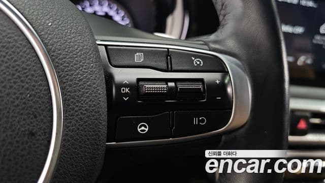 Kia K5 гибрид 3세대 Prestige, 2021 18