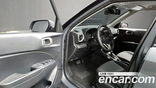 Hyundai Venue Premium, 2026 11