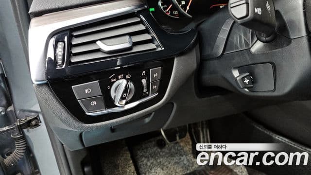 BMW 5시리즈 (G30) 530i M Sport Plus, 2018 12