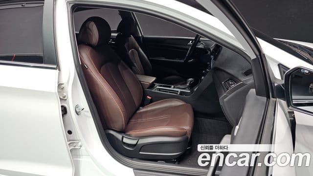 Hyundai LF Sonata 2.0 Care Plus, 2017 10