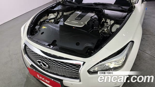 Infiniti Q70, 2015 6