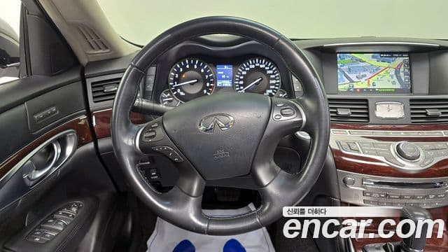 Infiniti Q70, 2015 14