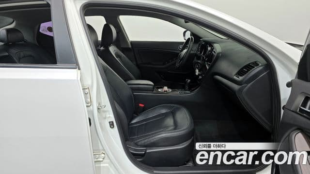 Kia K5 Prestige, 2012 11