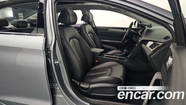 Hyundai LF Sonata 2.0 Smart, 2016 10