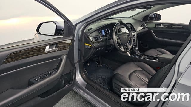 Hyundai LF Sonata 2.0 Smart, 2016 11