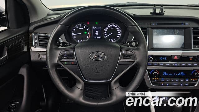Hyundai LF Sonata 2.0 Smart, 2016 13