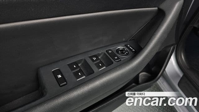 Hyundai LF Sonata 2.0 Smart, 2016 18