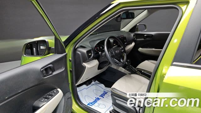 Hyundai Venue 1.6 Flux, 2023 10