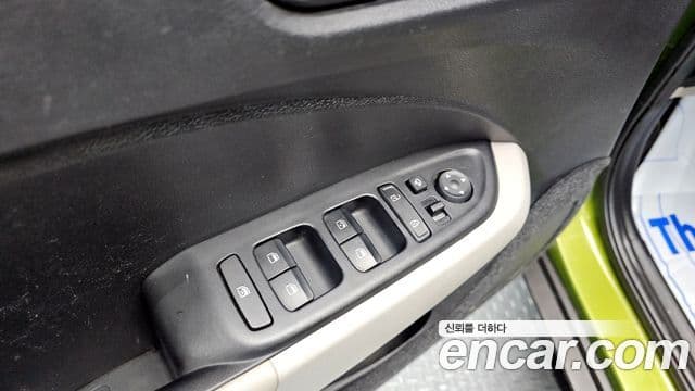 Hyundai Venue 1.6 Flux, 2023 13