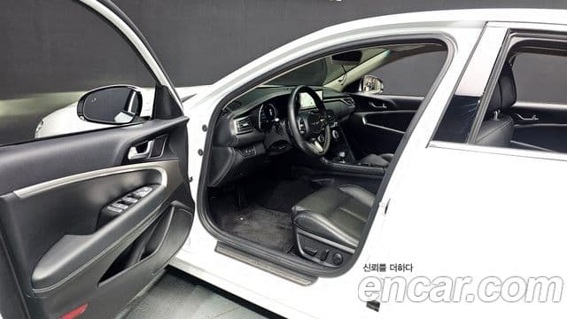 Genesis The / новый New G70, 2021 10