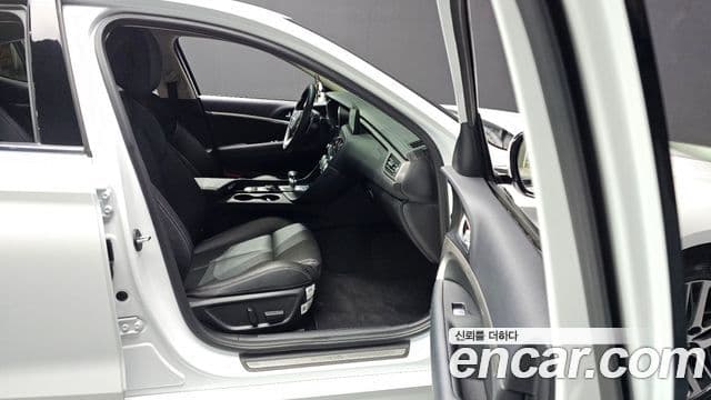 Genesis The / новый New G70, 2021 11