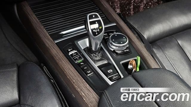 BMW X5 (F15) xDrive 40d 블랙&화이트, 2015 9