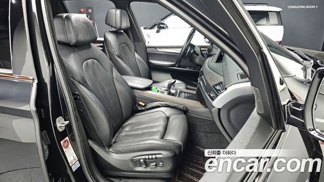 BMW X5 (F15) xDrive 40d 블랙&화이트, 2015 10