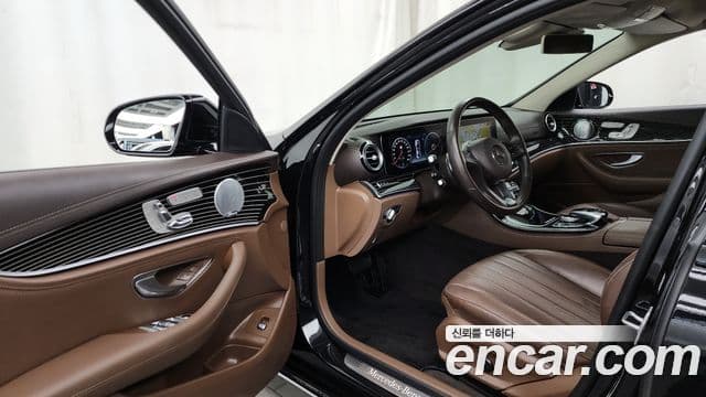 Mercedes-Benz E-класс W213 Exclusive, 2018 10