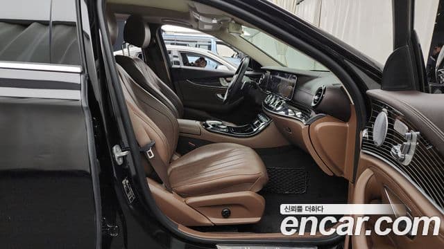 Mercedes-Benz E-класс W213 Exclusive, 2018 11